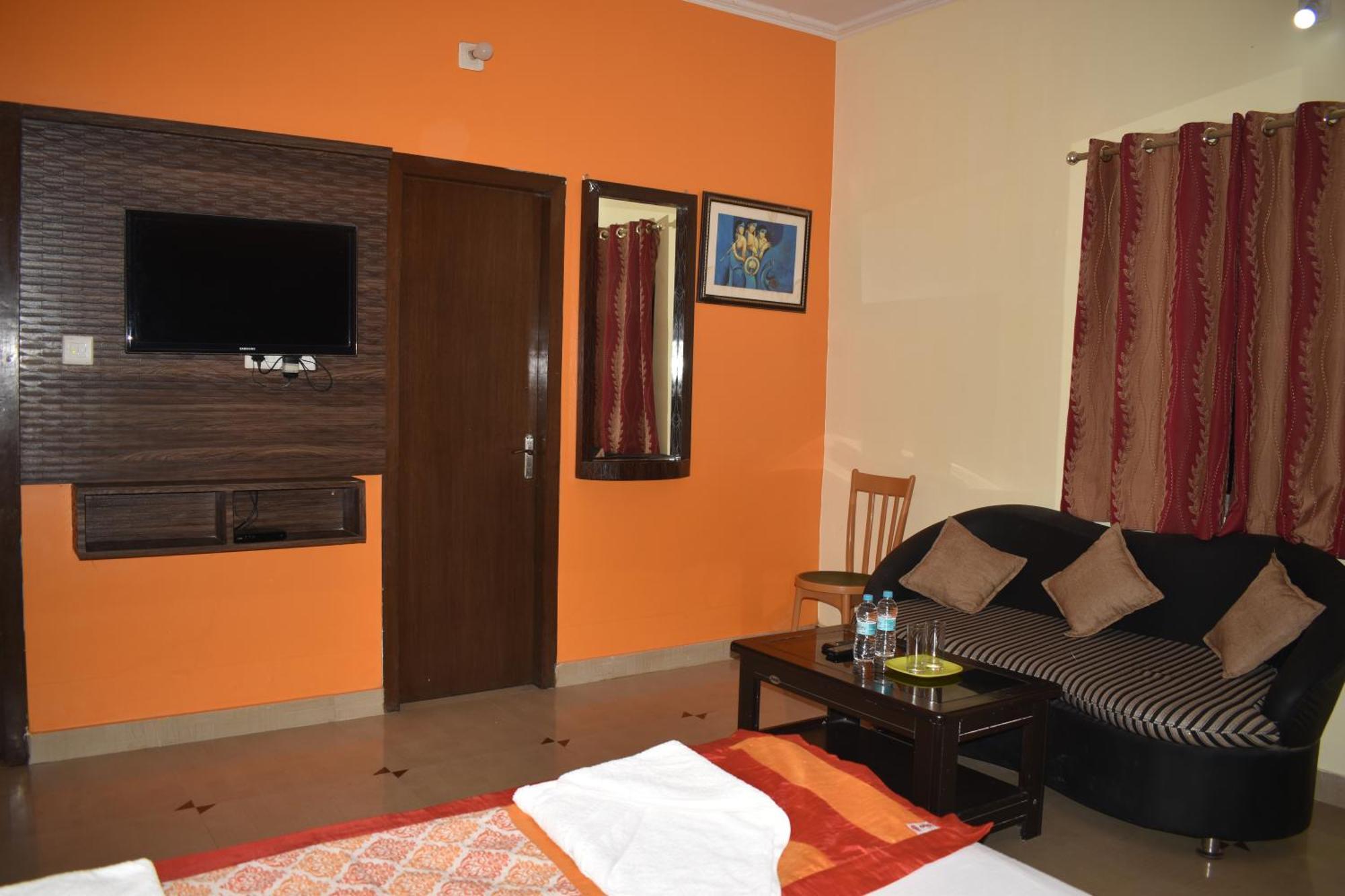 Sakura House Hotell Bodh Gaya Exteriör bild