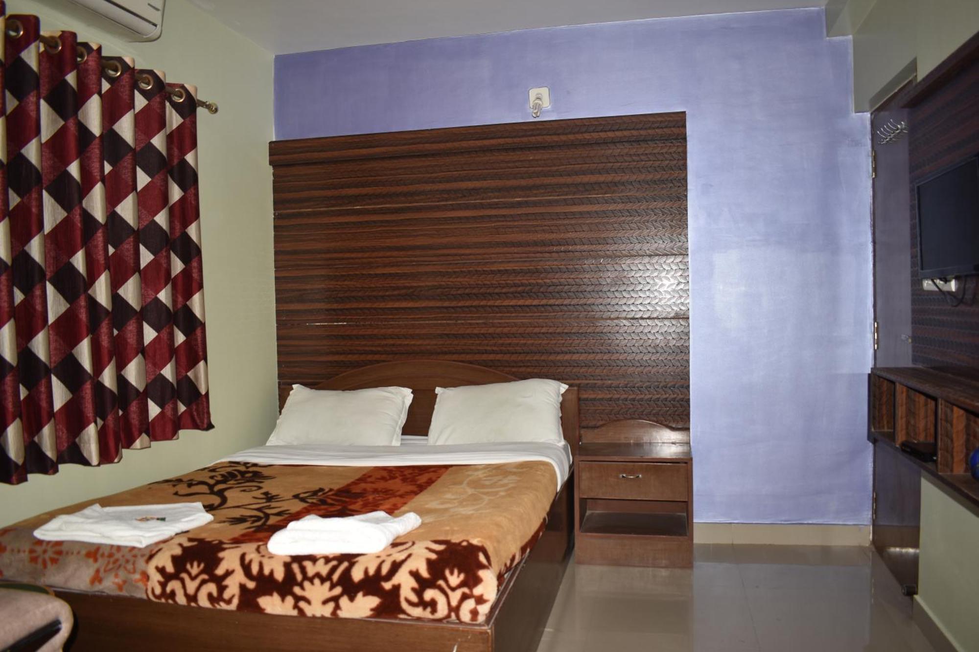 Sakura House Hotell Bodh Gaya Exteriör bild