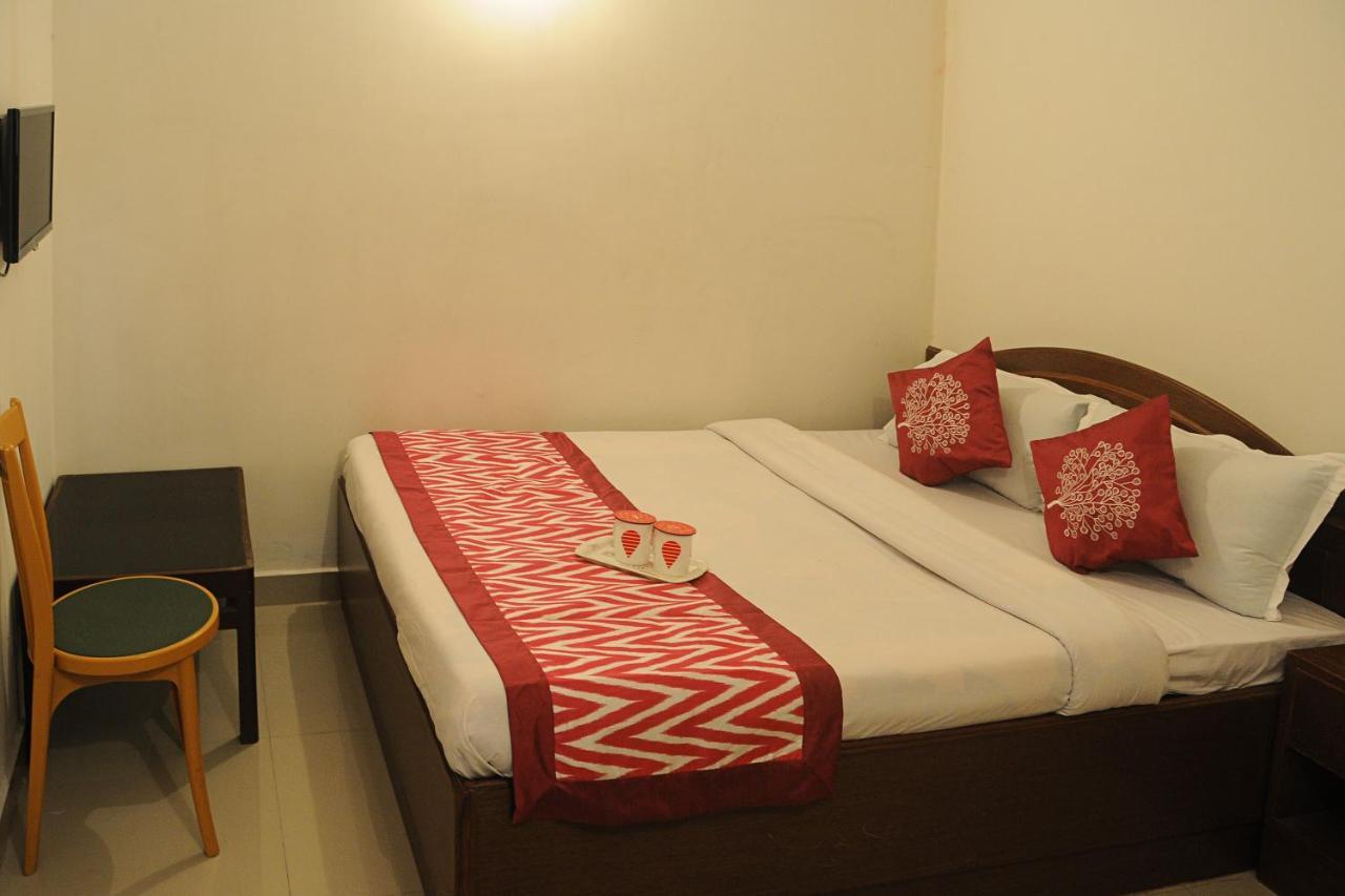Sakura House Hotell Bodh Gaya Exteriör bild